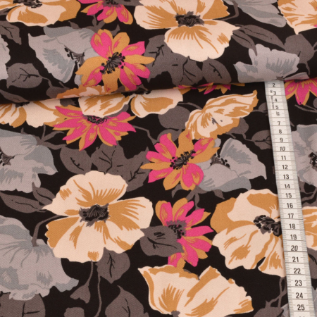 Viscose fleurs élégantes sur noir