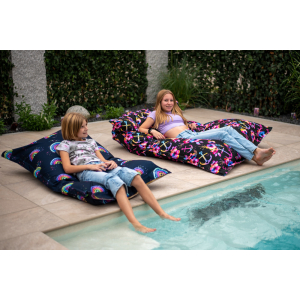 Chillstar pouf imprimé XXL intérieur / extérieur Fleurs maritimes arc-en-ciel noir | 330 litres 135 x 175 cm